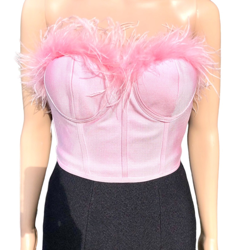 Pink color sweetheart cut Superdown NWT pink bustier with maribou-valentines❤️
